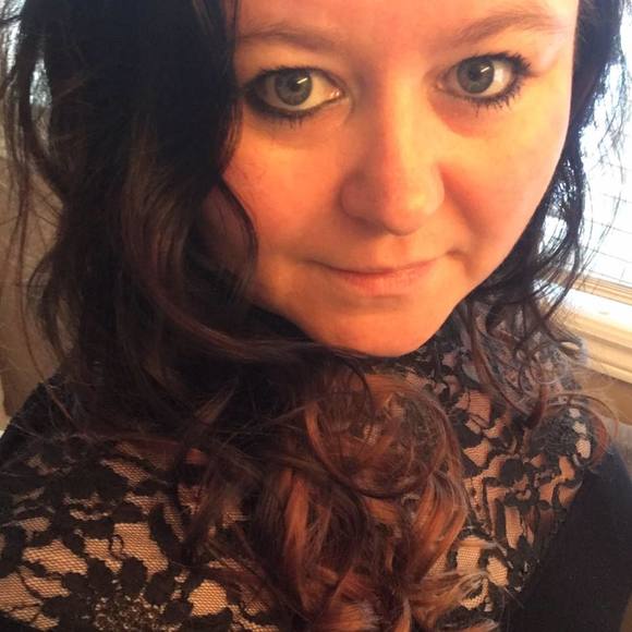 Meet your Posher, Kristen - Picture 1 of 1